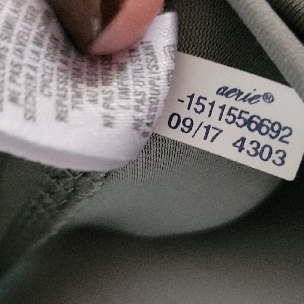 Aerie chill play move camo leggings - Picture 7 of 9